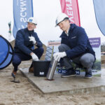 251205 Mustamäele kerkib hiiglaslik tervisemaja – nurgakivi pandi pidulikult paika 1